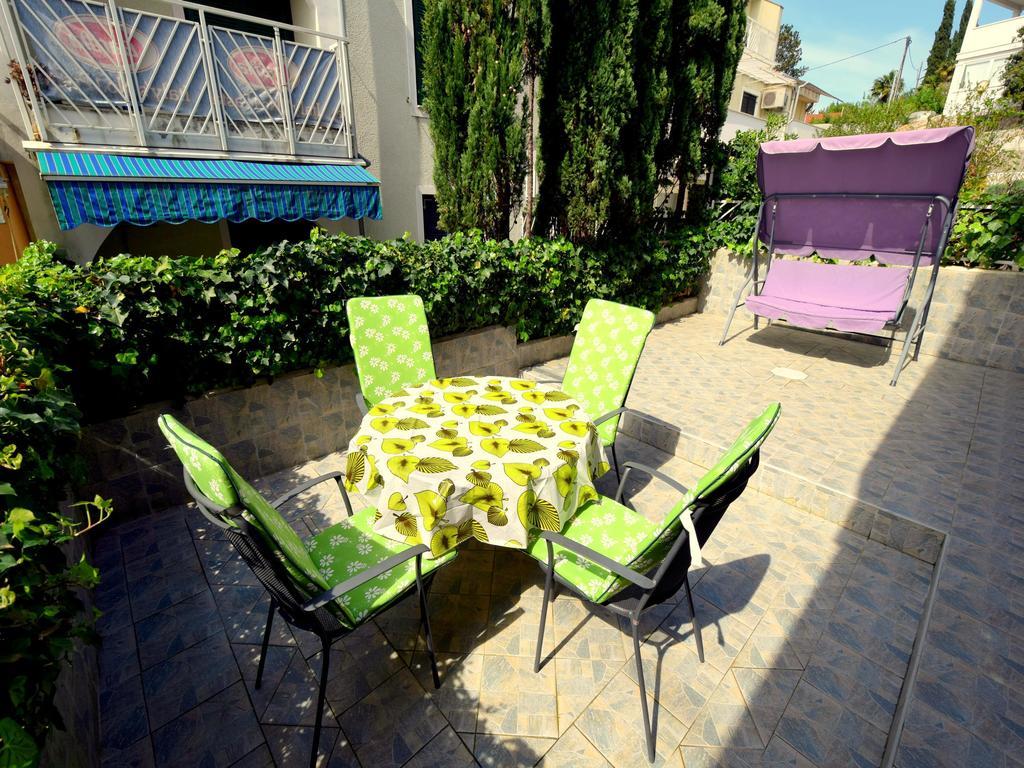 Apartment Oresic Malinska Exterior photo